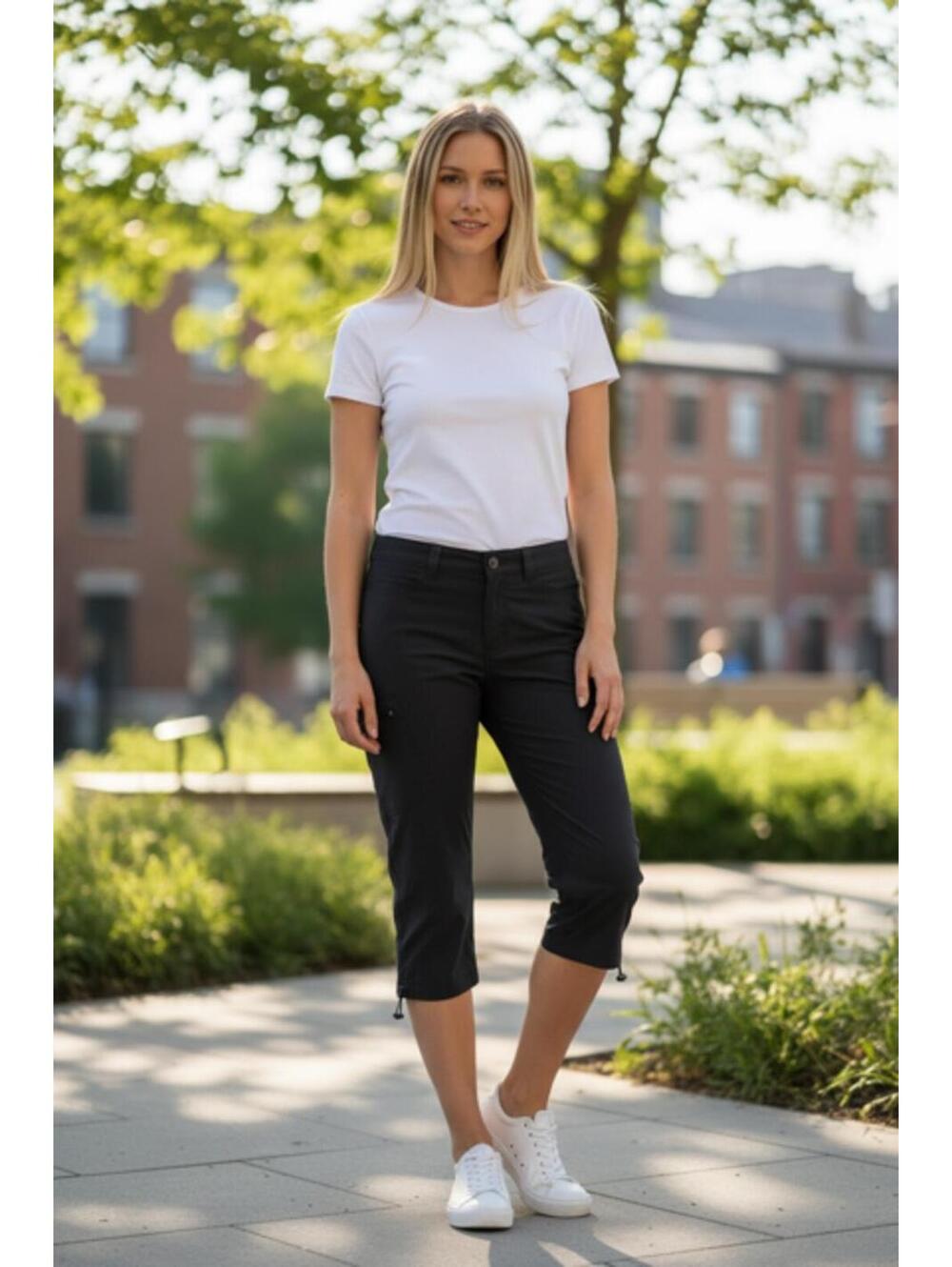 EDDIE BAUER RAINIER Black Capris
